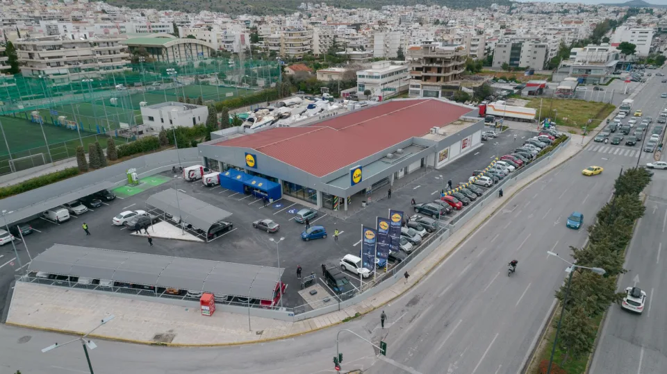 Νέο κατάστημα Lidl στη Γλυφάδα, Ακίνητα