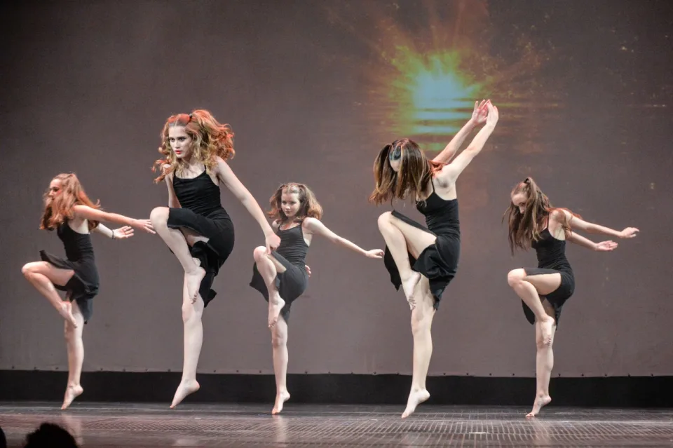 The show must go on, φωτογραφία 17