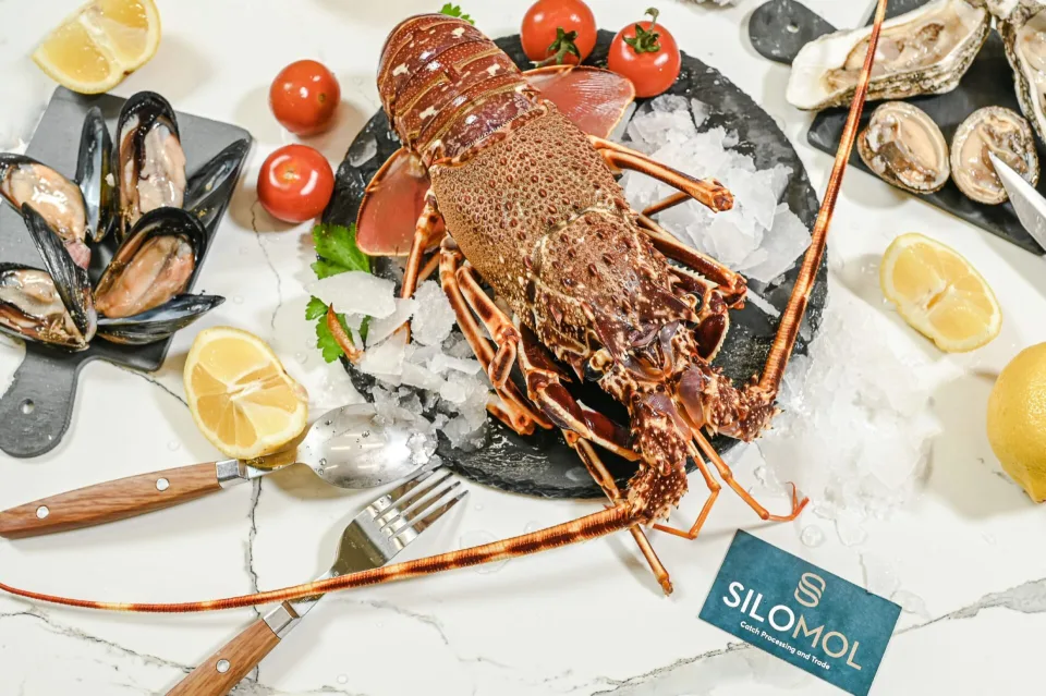 Silomol seafood, Φαγητό